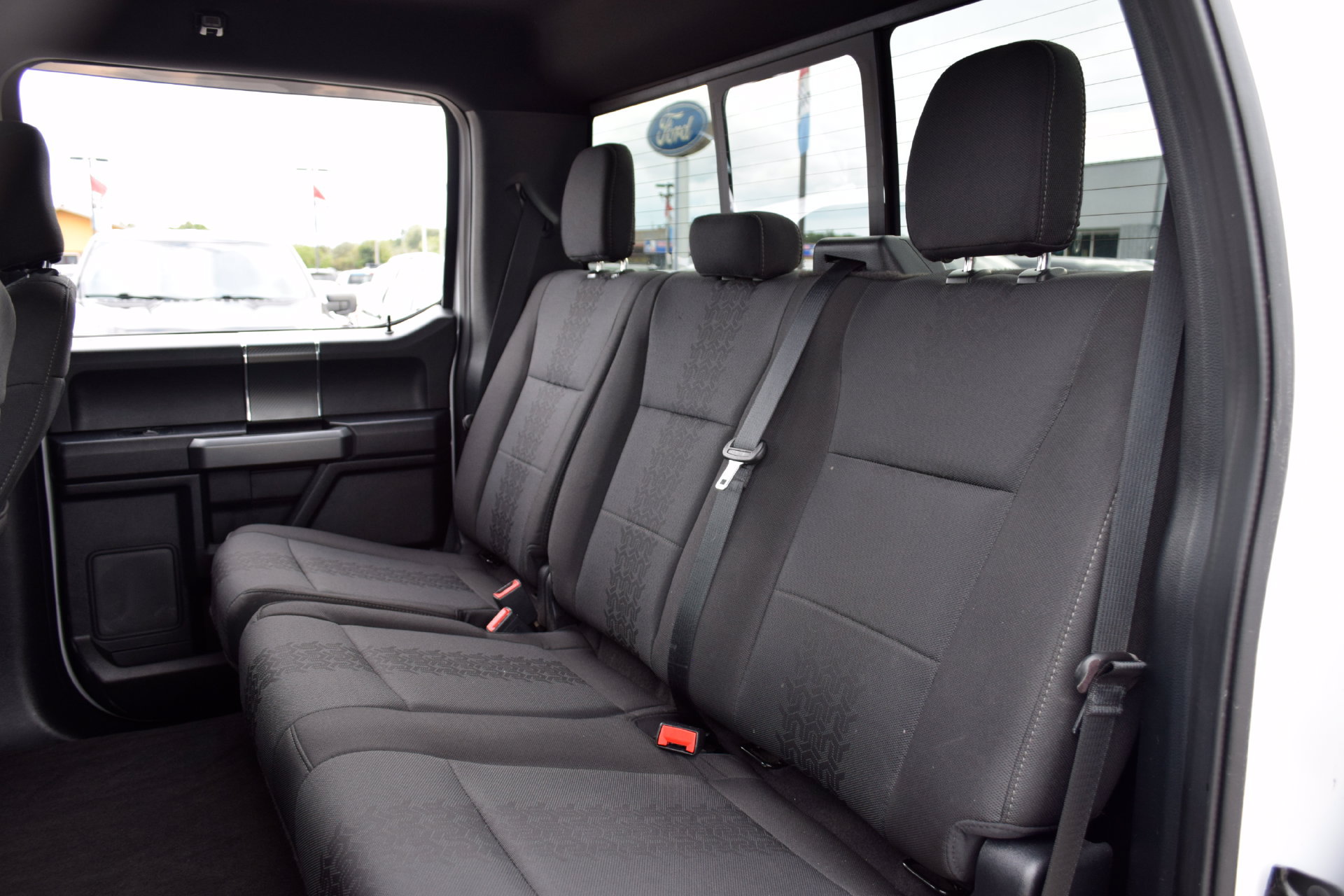 Used 2020 Ford F150 XLT w/ Equipment Group 302A Luxury AWD/4WD image 17