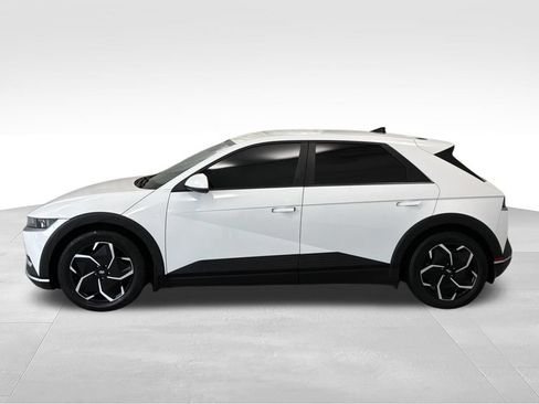 Used 2022 Hyundai Ioniq 5 SE AWD/4WD image 3