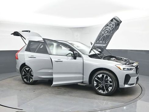 New 2026 Volvo XC60 B5 Plus w/ Protection Package Premier image 54