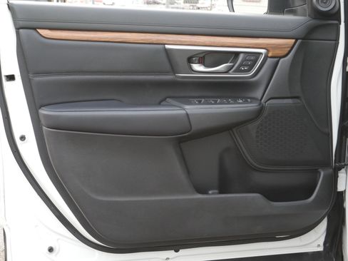 Used 2018 Honda CR-V Touring image 37