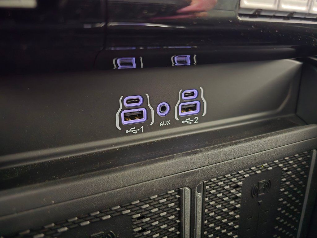 New 2026 RAM 2500 Laramie AWD/4WD image 33