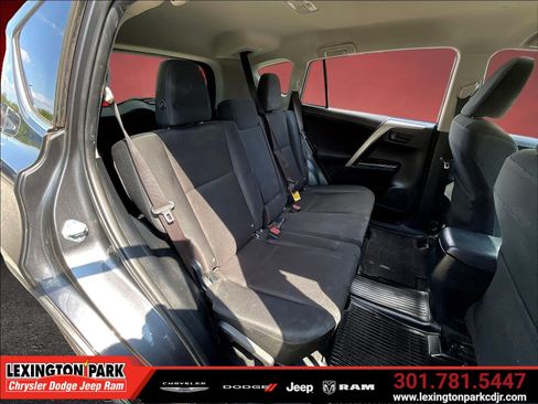 Used 2017 Toyota RAV4 LE w/ All Weather Liner Package FWD image 23