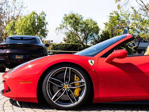 Certified 2018 Ferrari 488 Spider RWD image 27