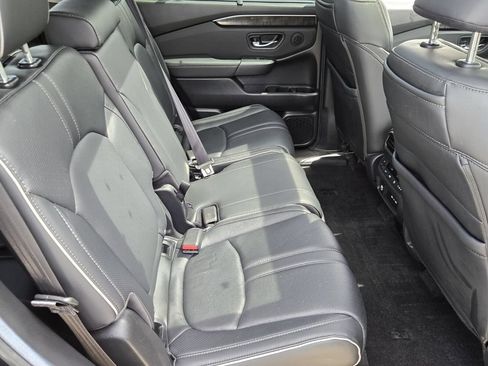 Certified 2025 Honda Pilot Elite image 17