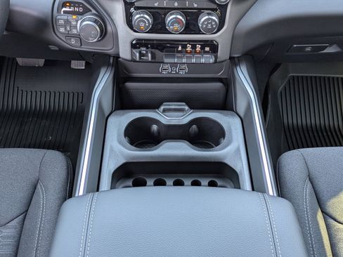 New 2026 RAM 1500 4x4 Crew Cab image 20