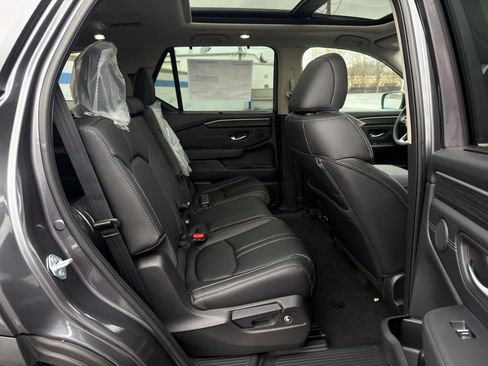 Used 2026 Honda Pilot Touring image 25