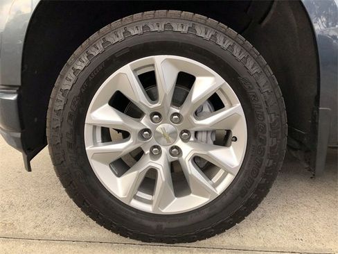 Used 2021 Chevrolet Silverado 1500 Custom image 2