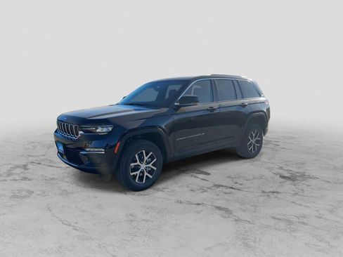 New 2025 Jeep Grand Cherokee Limited image 4