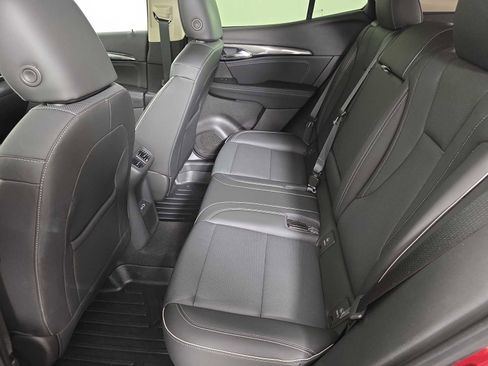 Used 2023 Buick Envision Essence image 24