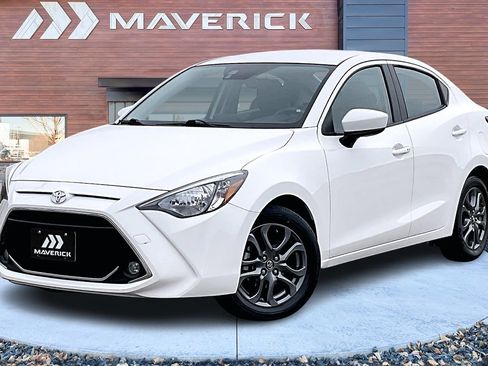 Used 2019 Toyota Yaris LE image 3
