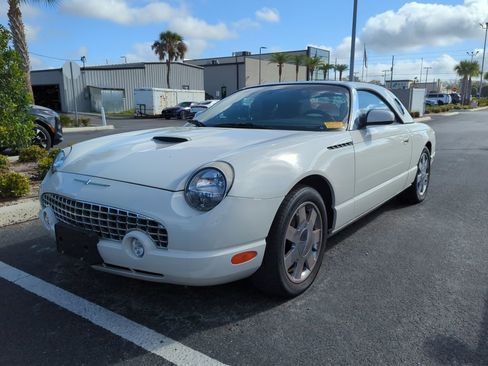 Used 2002 Ford Thunderbird image 3