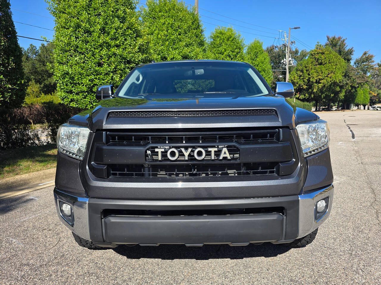 Used 2014 Toyota Tundra Limited w/ TRD Off Road Package AWD/4WD image 9