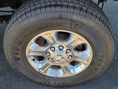 Used 2024 RAM 2500 Big Horn w/ Sport Appearance Package AWD/4WD image 11