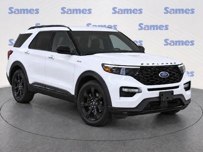 Certified 2023 Ford Explorer ST-Line w/ Class IV Trailer Tow Package