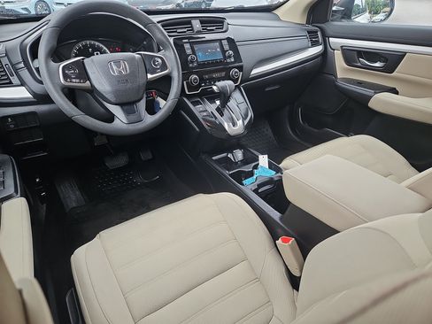 Used 2017 Honda CR-V LX image 3