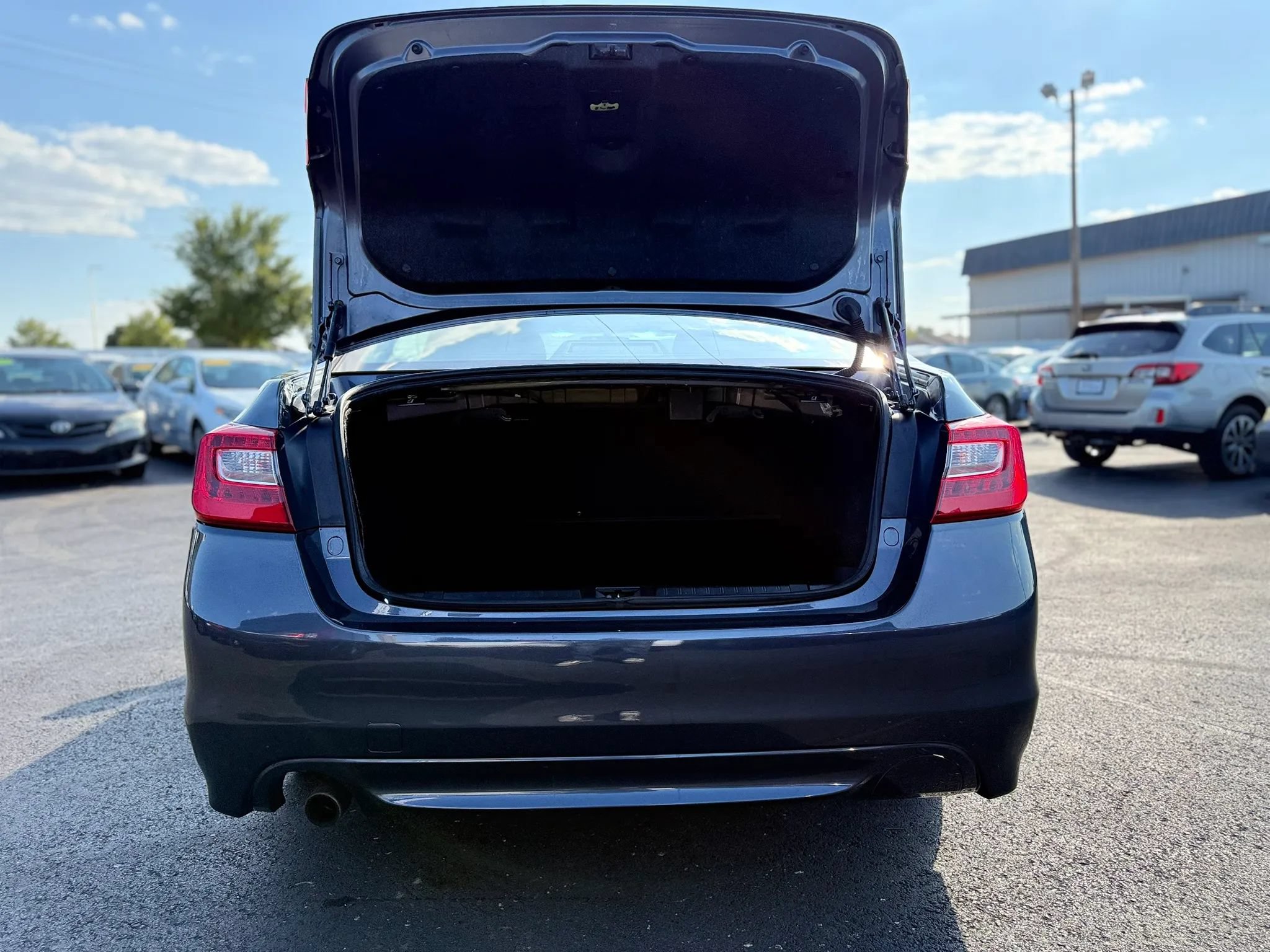 Used 2015 Subaru Legacy 2.5i Premium w/ Popular Package #1 AWD/4WD image 34