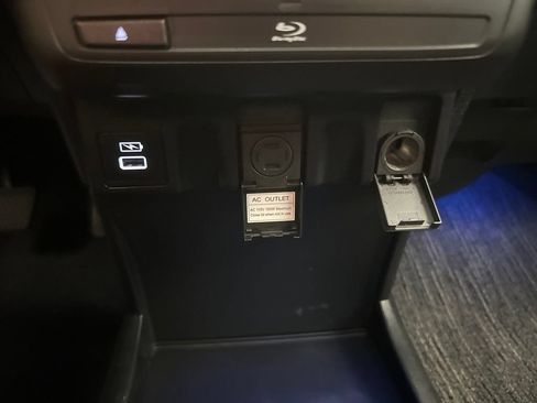 Used 2023 Honda Odyssey Elite image 40