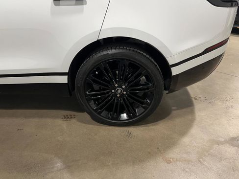 Used 2026 Land Rover Range Rover Velar Dynamic SE image 42