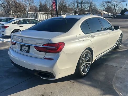 Used 2018 BMW 750i xDrive image 7