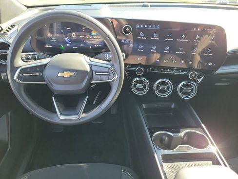 Used 2026 Chevrolet Blazer EV LT image 4