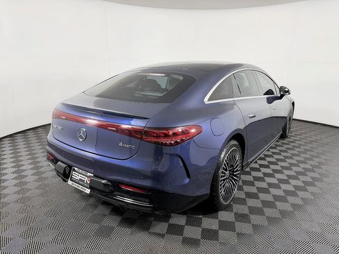 Used 2022 Mercedes-Benz EQS 580 4MATIC Sedan image 9