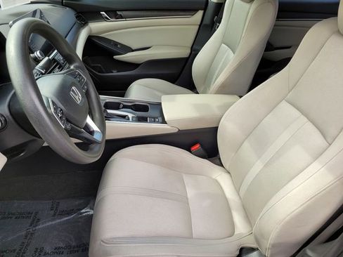 Used 2018 Honda Accord EX image 16