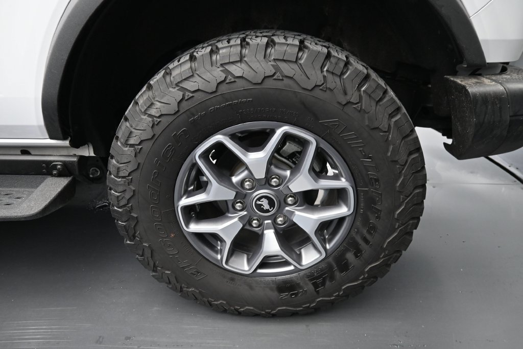 Used 2025 Ford Bronco Badlands AWD/4WD image 9
