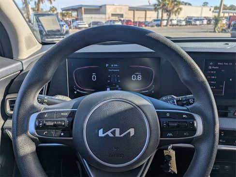 Used 2024 Kia Sportage LX image 27