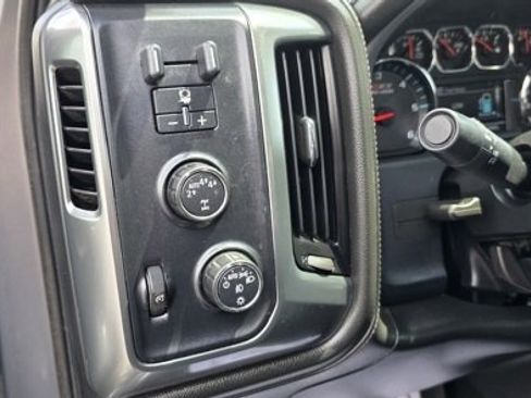 Used 2017 Chevrolet Silverado 1500 LTZ image 16