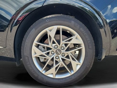 Used 2023 Genesis GV70 2.5T w/ Advanced Package AWD/4WD image 33
