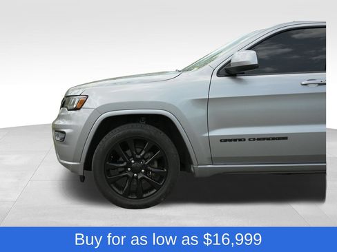 Used 2018 Jeep Grand Cherokee Altitude AWD/4WD image 6