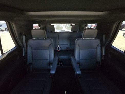 Used 2023 Chevrolet Tahoe High Country w/ Premium Package image 18