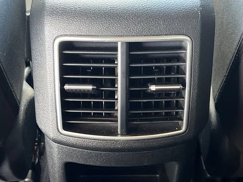 Used 2023 Kia Sportage LX AWD/4WD image 17