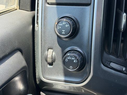 Used 2015 Chevrolet Silverado 1500 LT AWD/4WD image 24