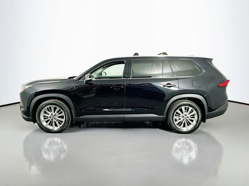 Certified 2024 Toyota Grand Highlander Platinum image 4