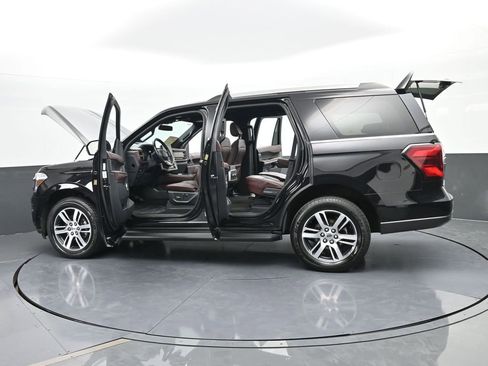 Used 2024 Ford Expedition Limited image 84