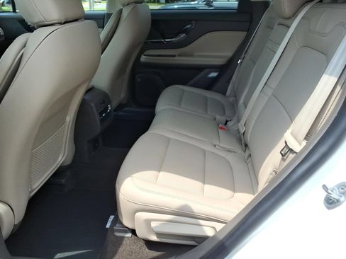 Certified 2022 Lincoln Corsair AWD w/ Equipment Group 101A image 12
