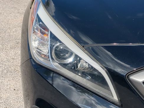 Used 2016 Hyundai Sonata Sport w/ Option Group 02 image 10