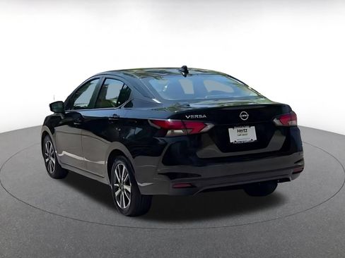 Used 2025 Nissan Versa SV FWD image 9