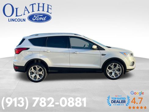 Used 2019 Ford Escape Titanium image 6