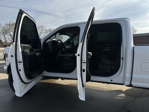 Used 2019 Ford F350 Lariat w/ Lariat Ultimate Package image 7