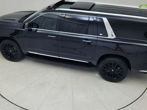 Used 2023 Cadillac Escalade ESV Premium Luxury AWD/4WD image 86