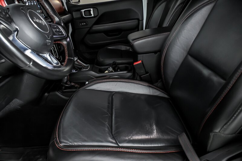 Used 2020 Jeep Gladiator Rubicon AWD/4WD image 15