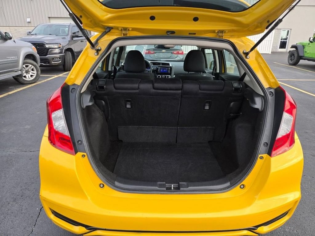 Used 2019 Honda Fit LX image 4