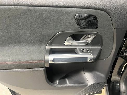 Used 2024 Mercedes-Benz EQB 250+ image 24