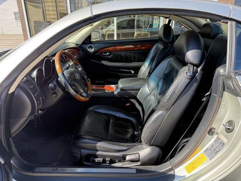 Used 2002 Lexus SC 430 Convertible RWD image 12