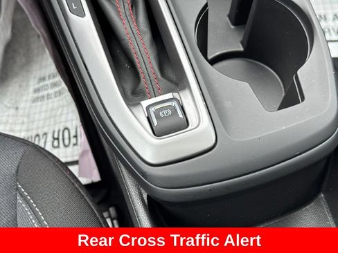 Used 2026 Chevrolet Trax RS w/ Sunroof Package FWD image 17