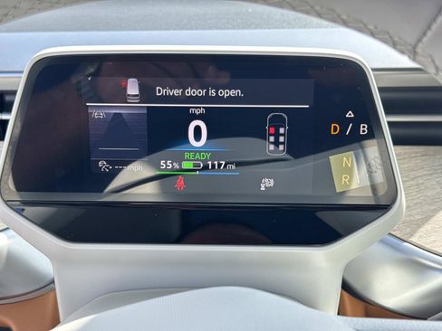 New 2025 Volkswagen ID. Buzz 1st Edition image 24