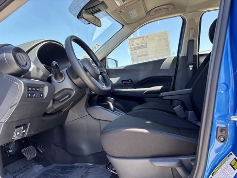 New 2025 Nissan Kicks S image 16