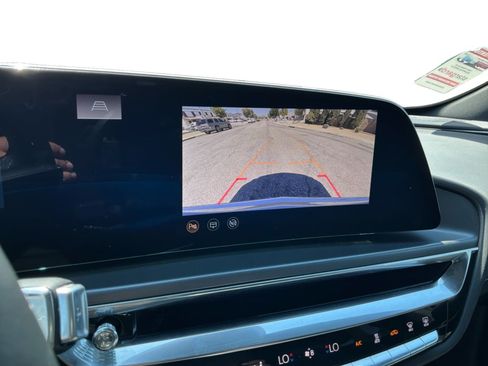 Used 2024 Cadillac Lyriq Tech RWD image 13
